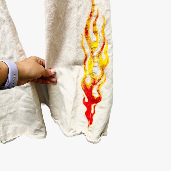 Gallery Dept.‎ Logan Flame-Print Bootcut Jeans - Picture 9 of 13